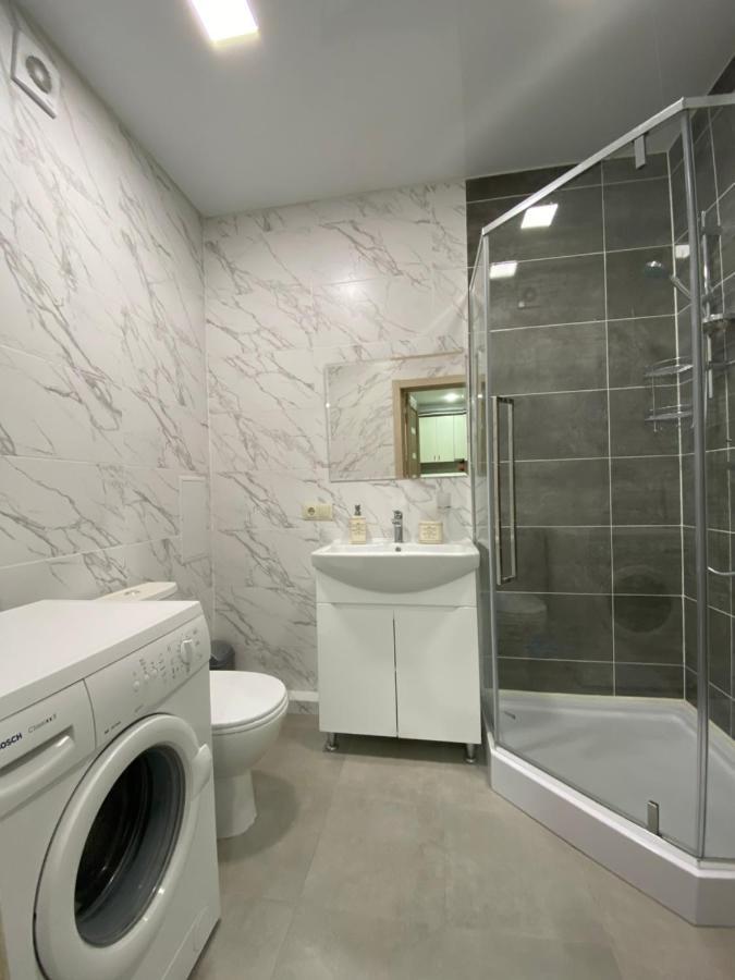 לבוב Apartment In Khmelnytsky Street מראה חיצוני תמונה